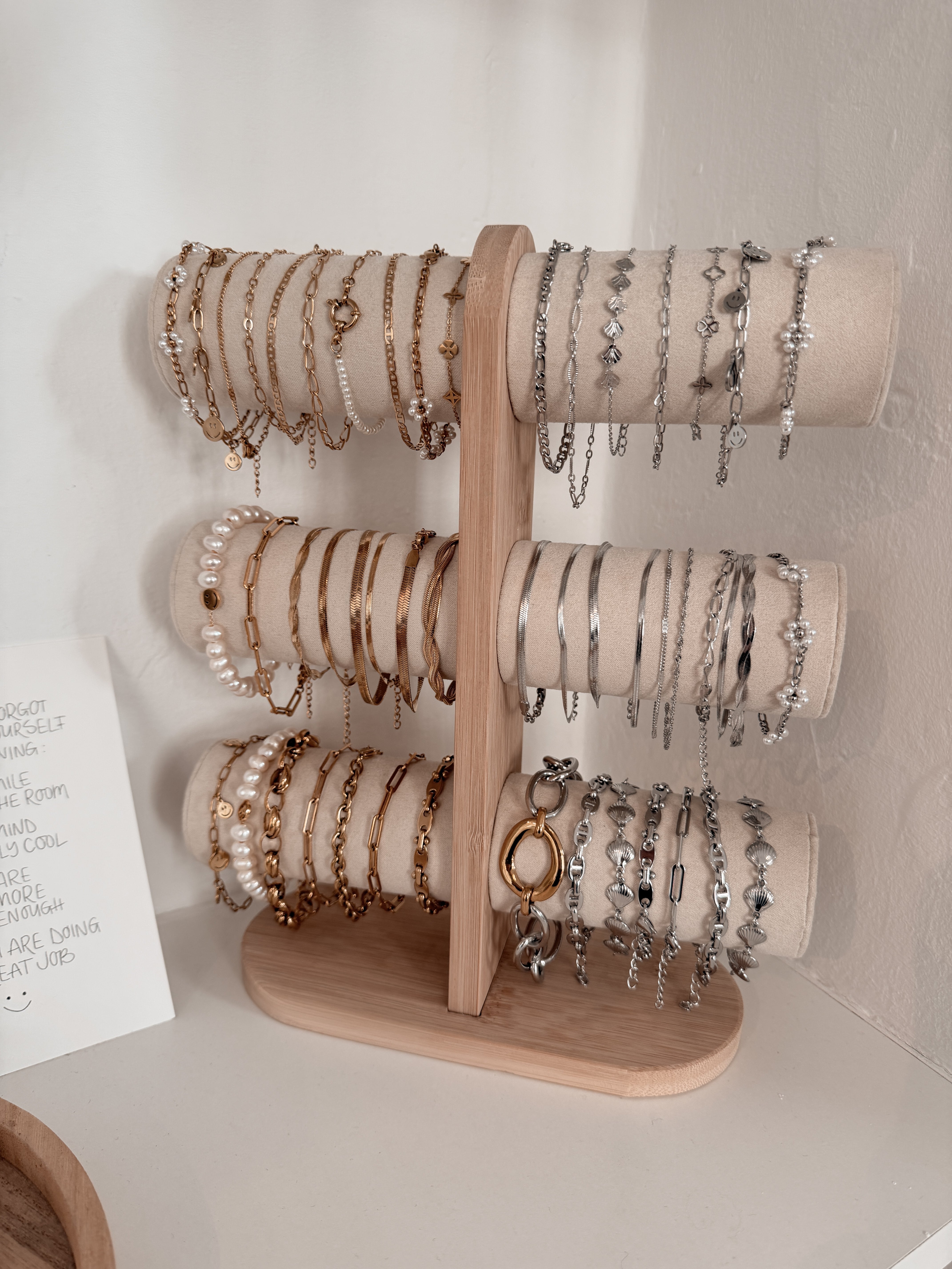 Armbänder
