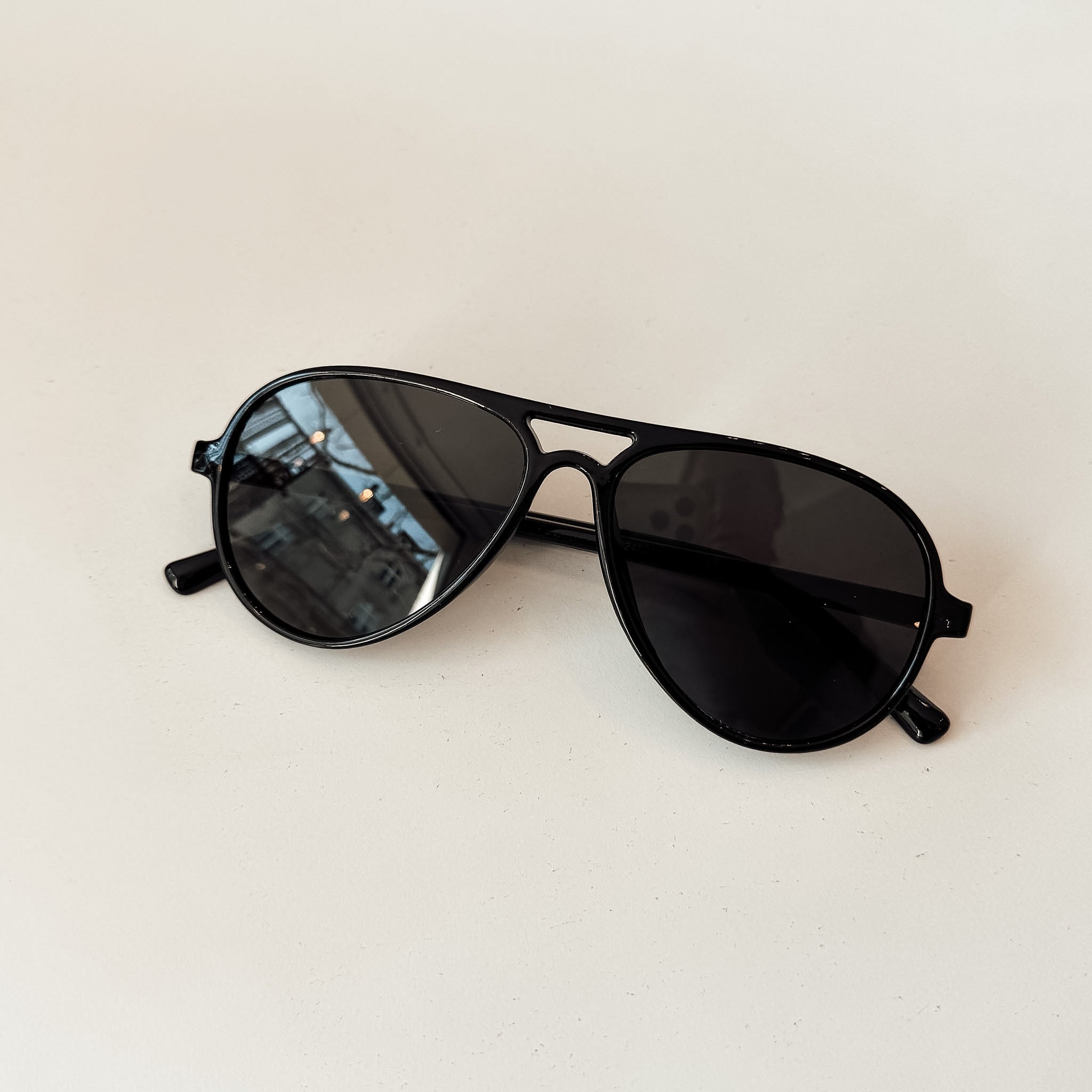 Sunnies Avia
